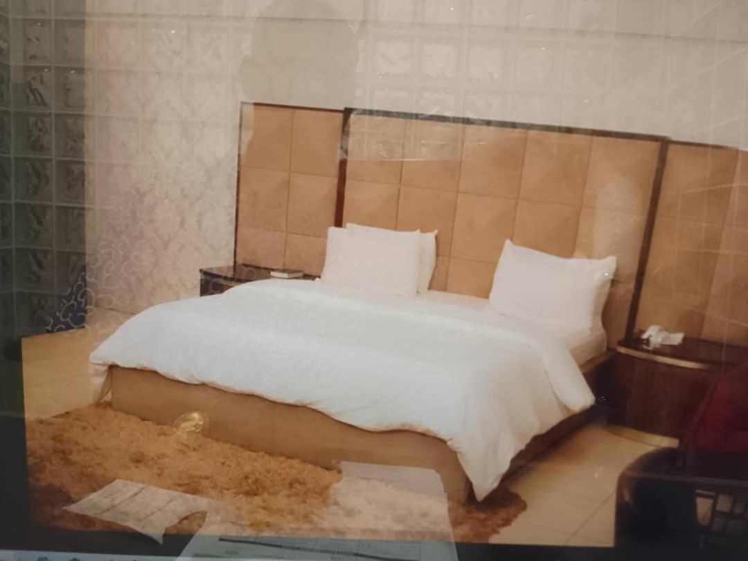Diamond Lane Hotel Abuja Exterior foto